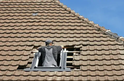 Pose de velux à Saint-Maixant